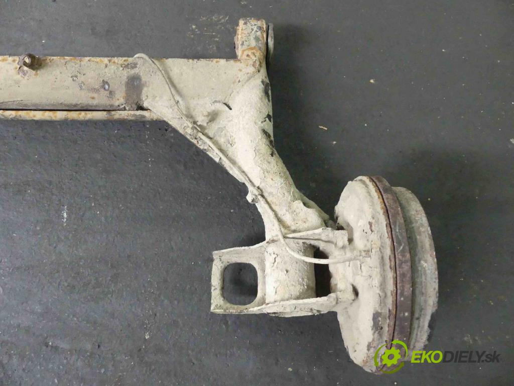 Skoda Felicia 1.3 mpi 64 hp manual 47 kW 1289 cm3 5- zadní výztuha