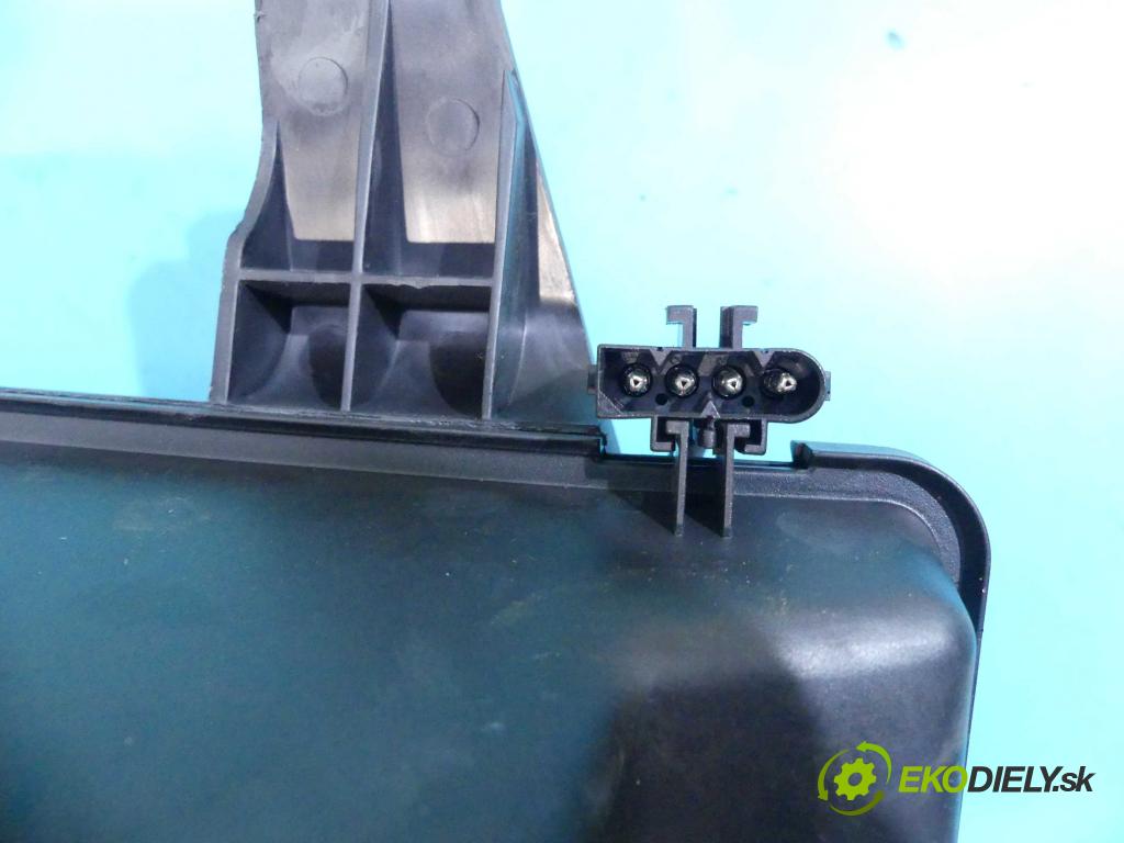 Mercedes GL I X164  2006-2012 4.0 CDI 306KM automatic 225 kW 3996 cm3 5- Subwoofer: A1648203502 (Audio zariadenia)