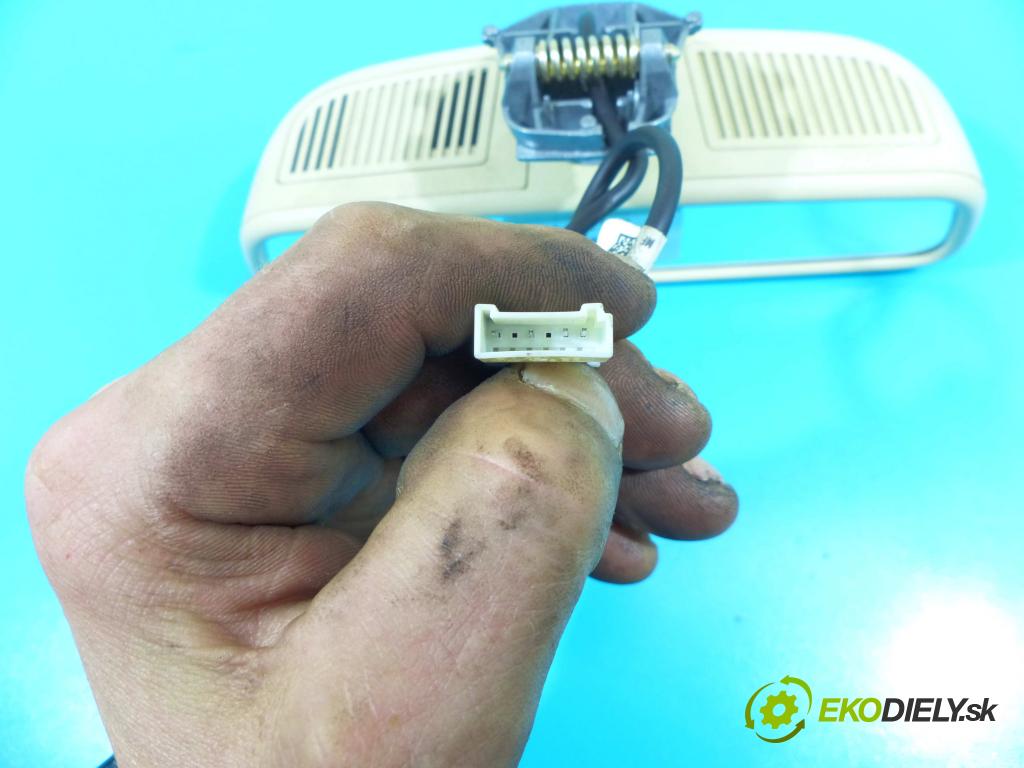 Mercedes CLK II C209 2002-2009 1.8 Kompresor (271940) 163 hp automatic 120 kW 1796 cm3 2- zpětné zrcátko vnitřní  (Světla vnitřní)