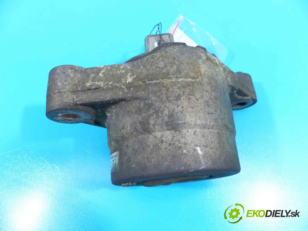 Maserati Ghibli 2013 - 3.0 V6 diesel: 275 HP automatic 202 kW 2987 cm3 4- airbag motora 06700048700 (Držiaky motora)