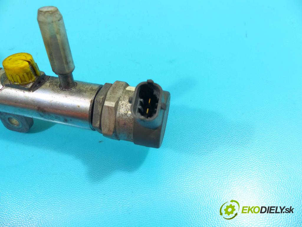 Maserati Ghibli 2013 - 3.0 V6 diesel: 275 HP automatic 202 kW 2987 cm3 4- lišta vstrekovacia 0445216044 (Vstrekovacie lišty)