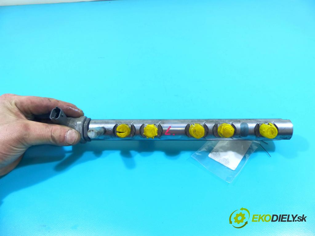 Maserati Ghibli 2013 - 3.0 V6 diesel: 275 HP automatic 202 kW 2987 cm3 4- lišta vstrekovacia 0445216044 (Vstrekovacie lišty)