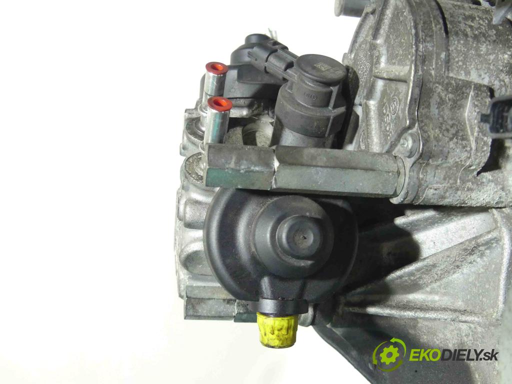 Maserati Ghibli 2013 - 3.0 V6 diesel: 275 HP automatic 202 kW 2987 cm3 4- čerpadlo vstrekovacia 0445010696 (Vstrekovacie čerpadlá)