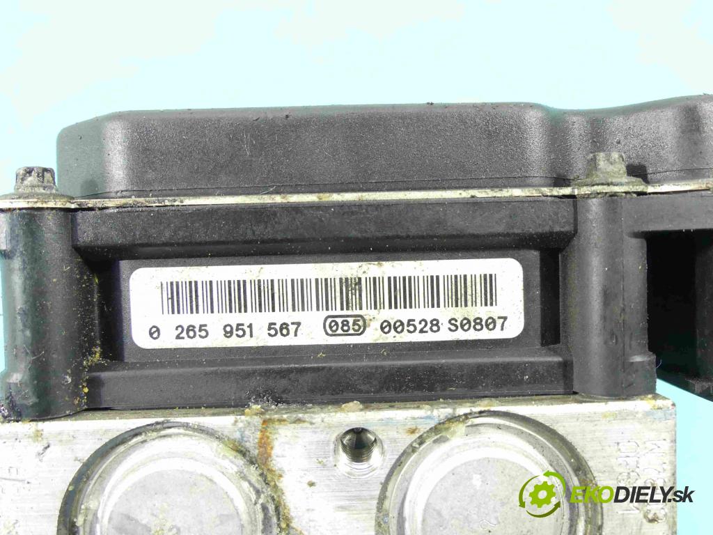 Toyota Avensis III T27 2009-2018 2.0 D4D 126 HP manual 93 kW 1998 cm3 5- čerpadlo abs 0265251490 (Pumpy ABS)