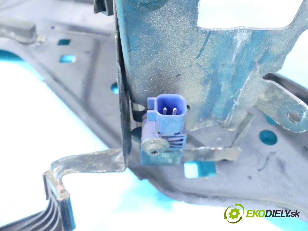 Volvo S80 II 2006-2016 2.0d 136hp manual 100 kW 1997 cm3 4- stěna přední  (Výztuhy přední)