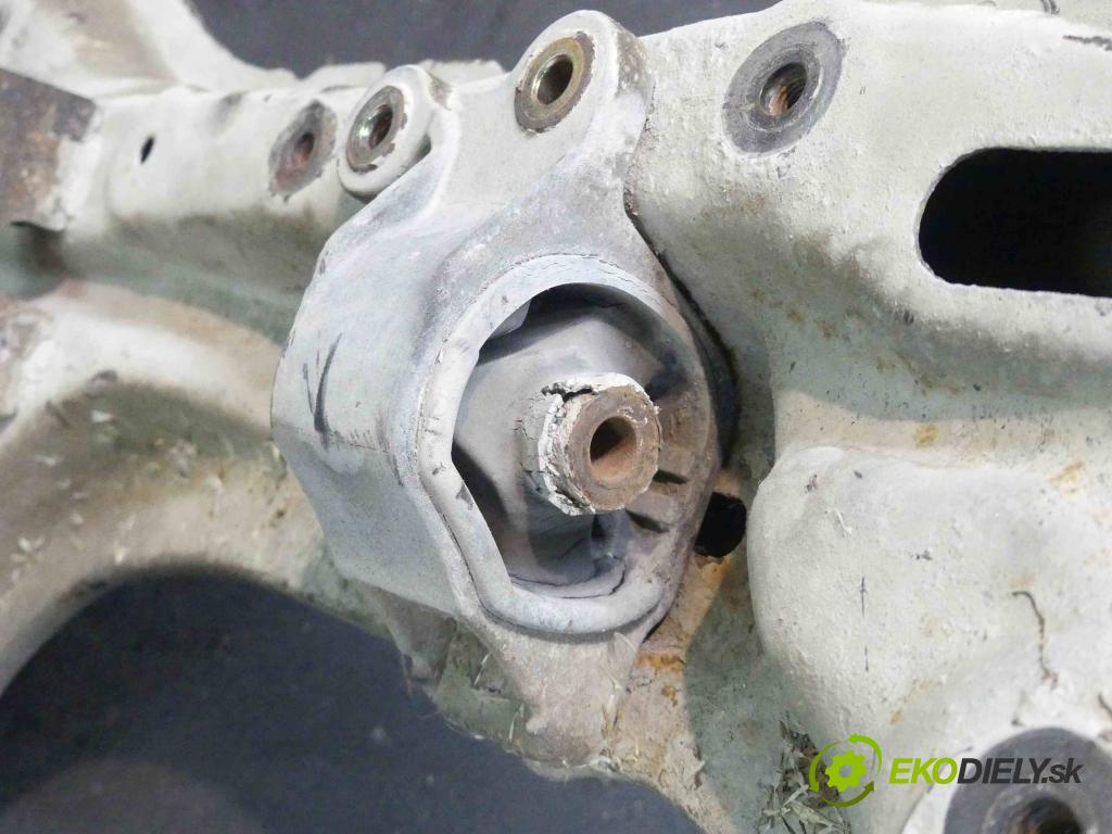 Honda Jazz II 2002-2008 1.3 83 hp manual 61 kW 1339 cm3 5- výztuha motoru