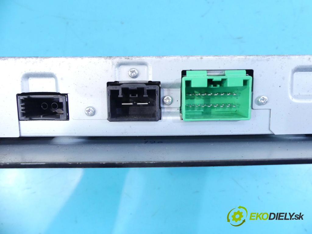 Volvo S60 II 2010-2018 2.0 T 203KM manual 149 kW 1999 cm3 4- Zesilovač:  (Zosilňovače)