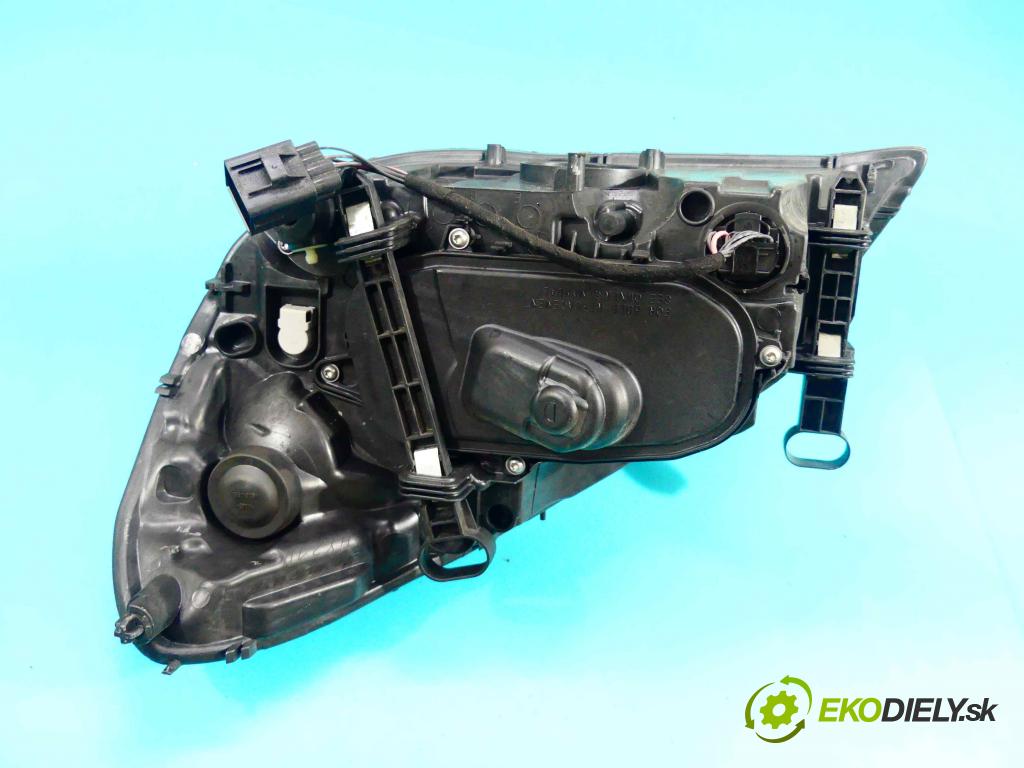 Volvo S60 II 2010-2018 2.0 T 203KM manual 149 kW 1999 cm3 4- Reflektor: pravý 89907534 (Pravé)