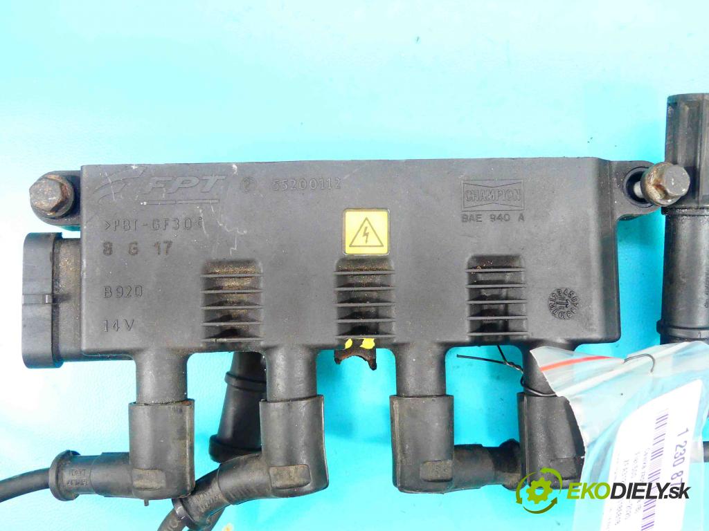 Fiat 500 2007-2020 1.2 69KM manual 51 kW 1242 cm3 3- cievka zapaľovacia 55200112 (Zapaľovacie cievky, moduly)