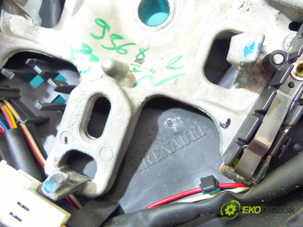 Renault Captur I 2013-2019 0.9 Tce 90 HP manual 66 kW 898 cm3 5- volant 484008001R (Volanty)