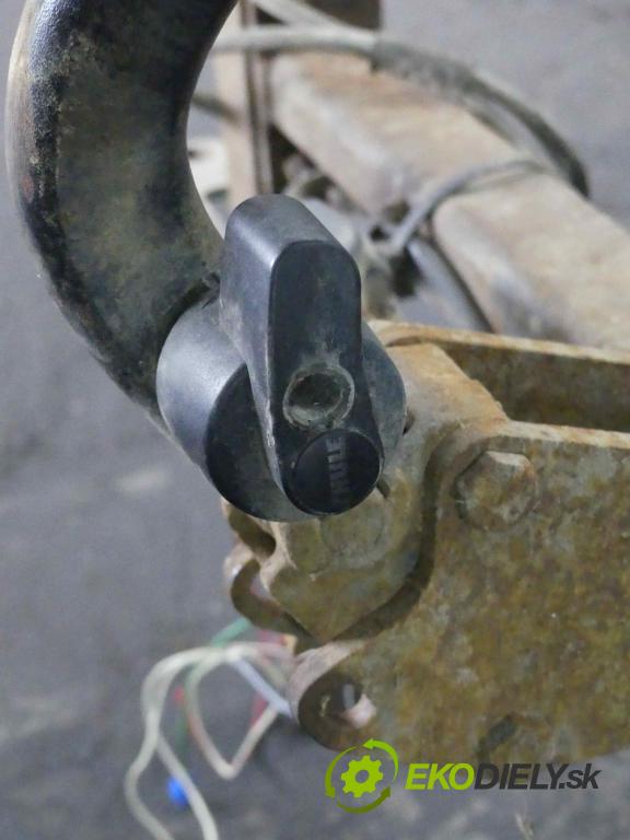 Opel Insignia A 2008-2017 2.0 cdti 131 hp manual 96 kW 1956 cm3 5- oko tažné