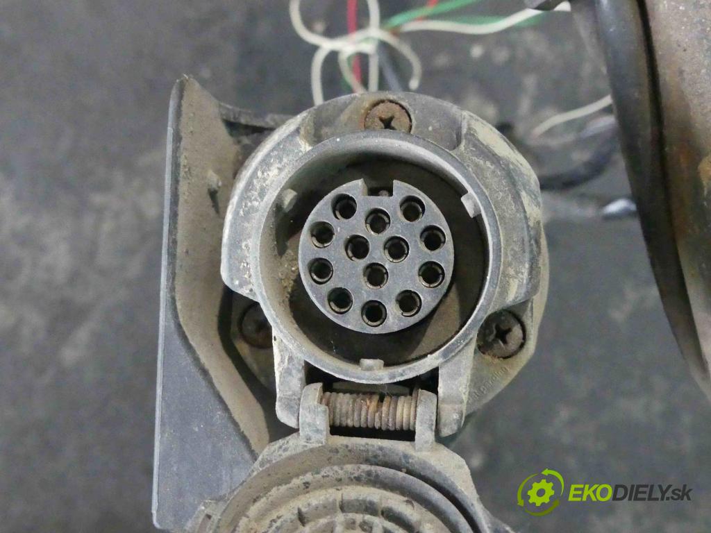 Opel Insignia A 2008-2017 2.0 cdti 131 hp manual 96 kW 1956 cm3 5- oko tažné