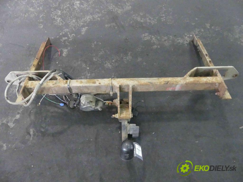 Opel Insignia A 2008-2017 2.0 cdti 131 hp manual 96 kW 1956 cm3 5- oko tažné 