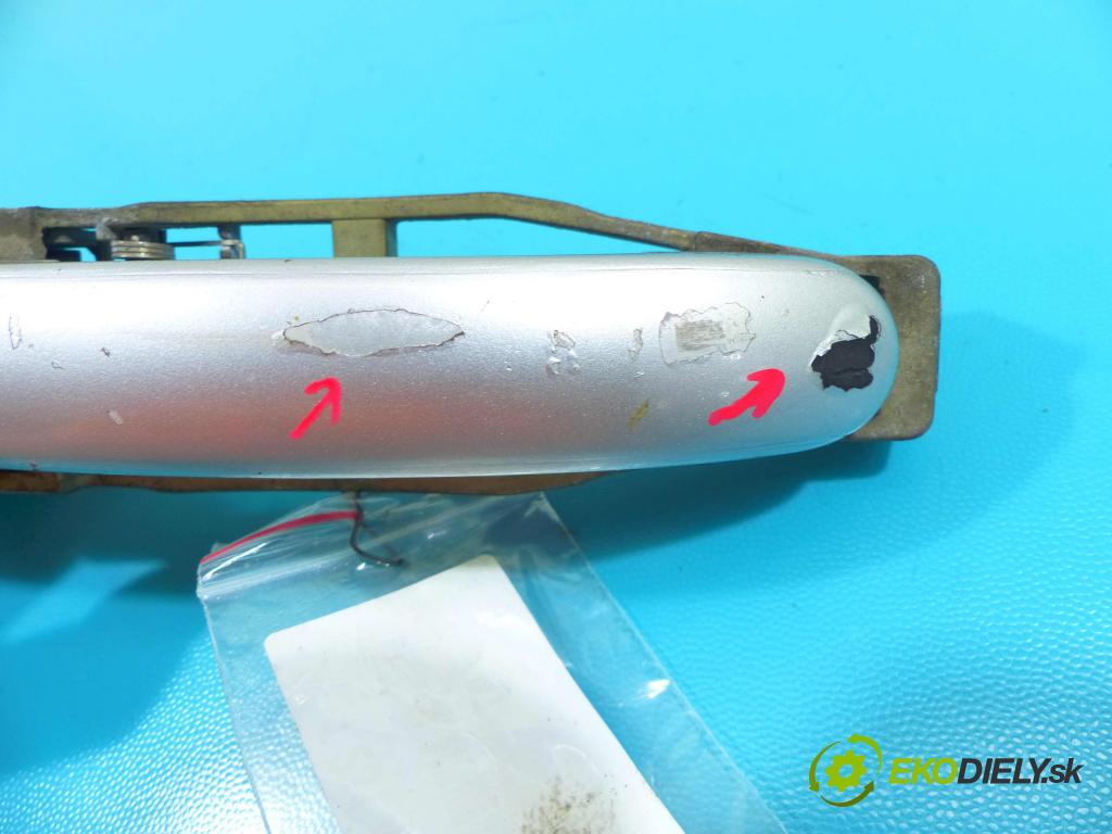 Vw New Beetle 1998-2010 2.0 116 HP manual 85 kW 1984 cm3 3- rukoväť predné ľavé mimo:  (Vonkajšie predné ľavé)