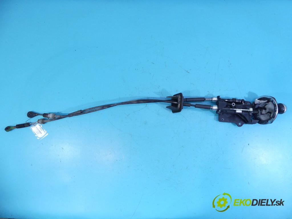 Fiat 500 2007-2020 1.2 69KM manual 51 kW 1242 cm3 3- Páka: Změny: stupeň,rýchlosť  (Rýchlostné páky / kulisy)