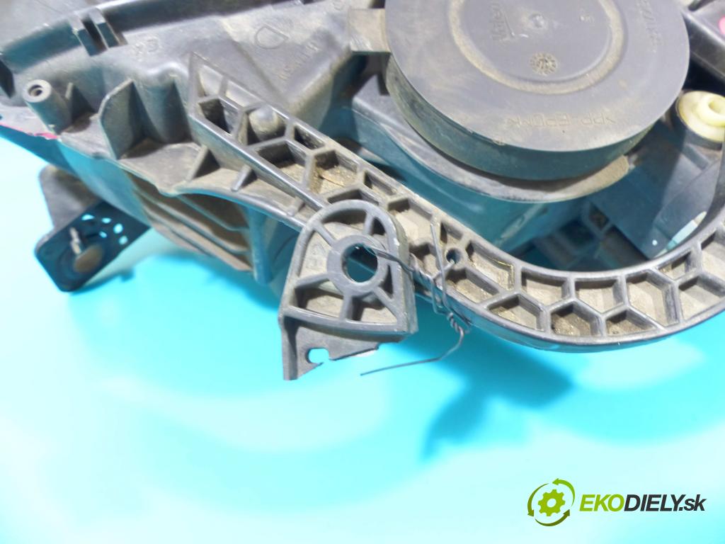 Citroen C5 II 2008-2017 2.0 hdi 136 HP automatic 100 kW 1997 cm3 5- Reflektor: pravý 9684845080 (Pravé)