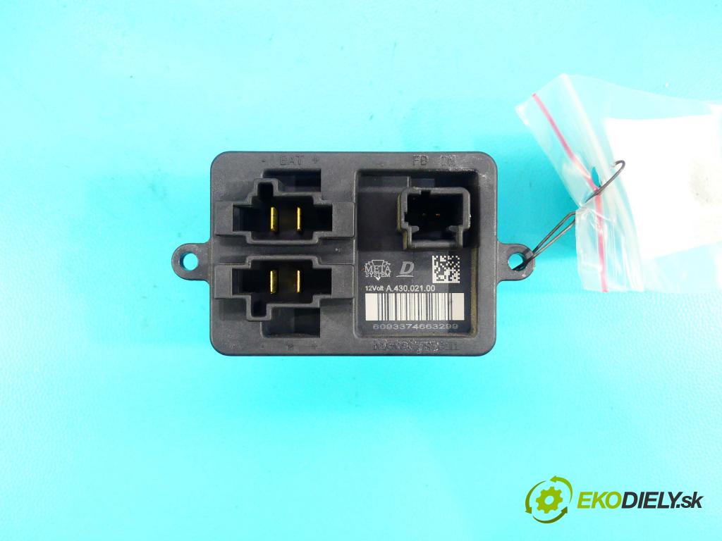 Renault Captur I 2013-2019 0.9 Tce 90 HP manual 66 kW 898 cm3 5- rezistor A43002100