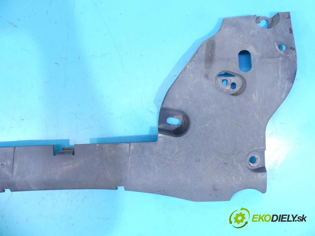 Renault Captur I 2013-2019 0.9 Tce 90 HP manual 66 kW 898 cm3 5- kryt plast 555826991R