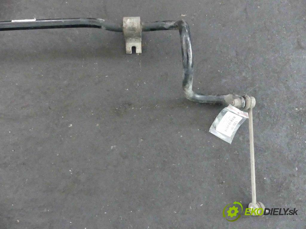 Renault Captur I 2013-2019 0.9 Tce 90 HP manual 66 kW 898 cm3 5- tyč stabilizatora 546113546R (Tyče stabilizátora)