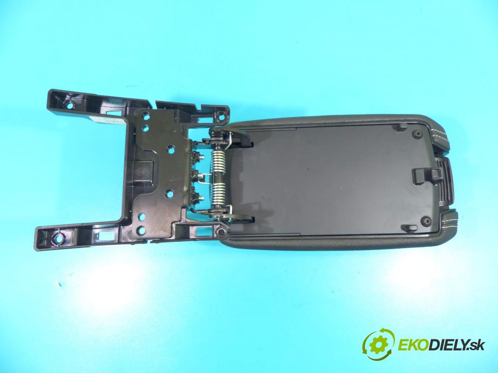 Kia Stonic 2017 - 1.2 16V 84KM manual 61,8 kW 1248 cm3 5- operadlo  (Lakťové opierky)