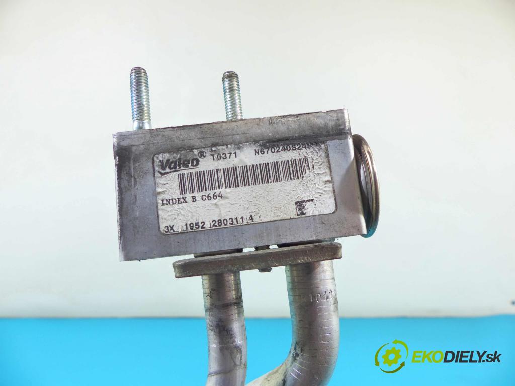 Alfa romeo Giulietta 1.4 T 170 HP manual 125 kW 1368 cm3 5- radiator  (Radiátory kúrenia)