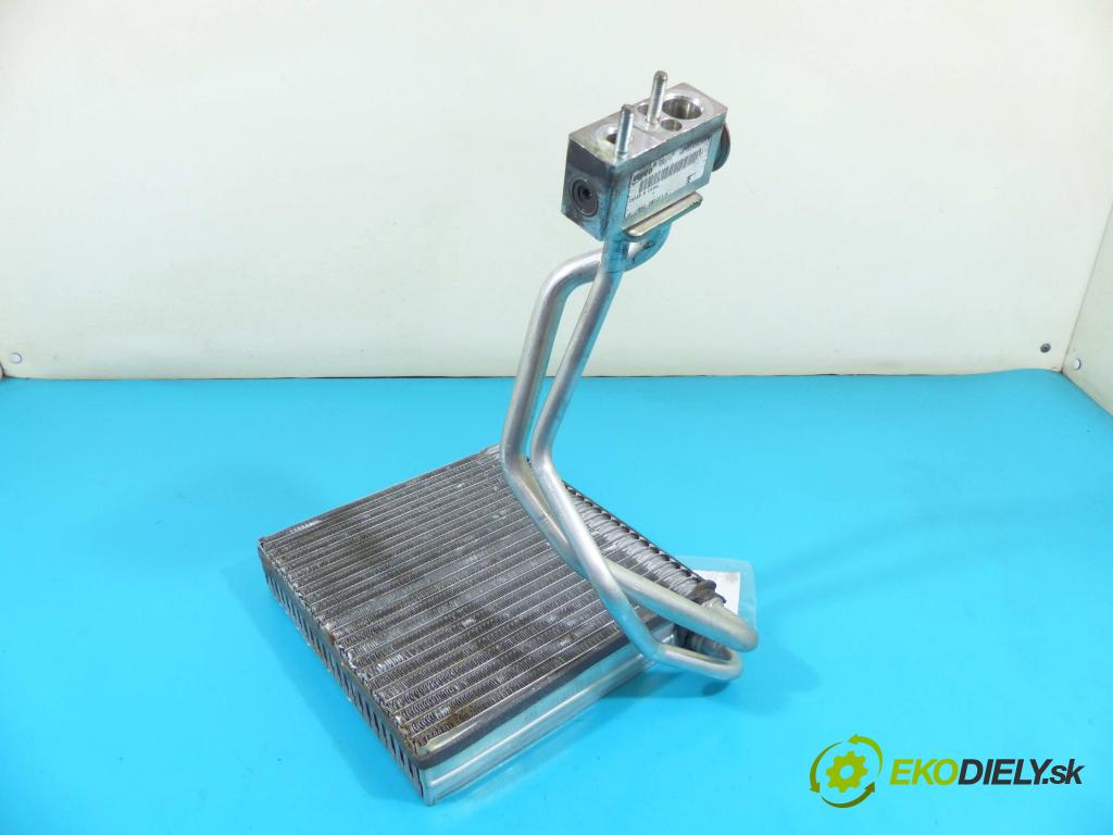 Alfa romeo Giulietta 1.4 T 170 HP manual 125 kW 1368 cm3 5- radiator  (Radiátory kúrenia)