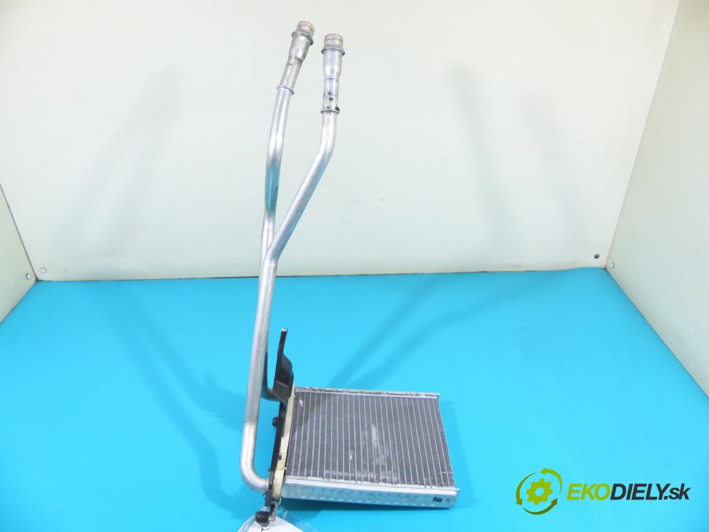 Alfa romeo Giulietta 1.4 T 170 HP manual 125 kW 1368 cm3 5- radiator  (Radiátory kúrenia)