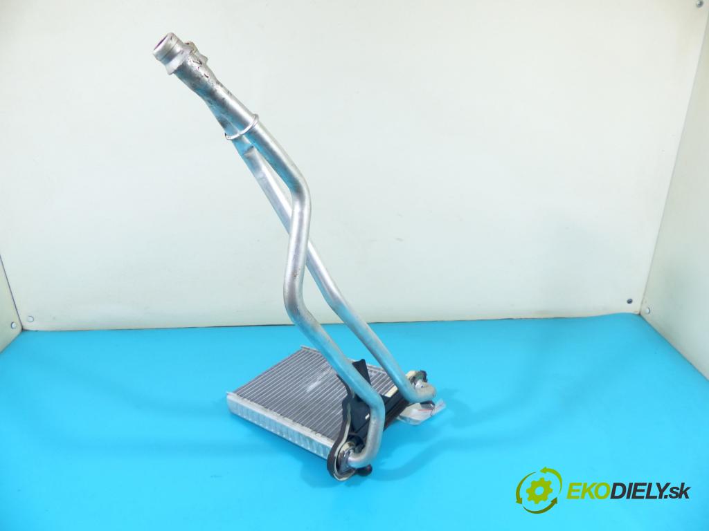 Alfa romeo Giulietta 1.4 T 170 HP manual 125 kW 1368 cm3 5- radiator  (Radiátory kúrenia)