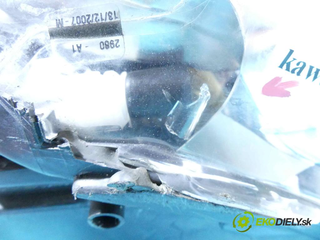 Audi Q7 2005-2015 4,2.0 tdi 326KM automatic 240 kW 4134 cm3 5- Reflektor: pravý 4L0941004B (Pravé)