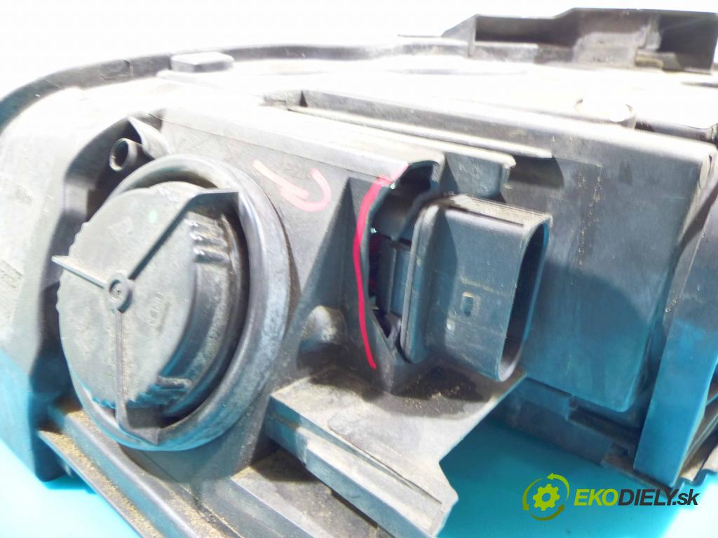 Audi Q7 2005-2015 4,2.0 tdi 326KM automatic 240 kW 4134 cm3 5- Reflektor: pravý 4L0941004B (Pravé)