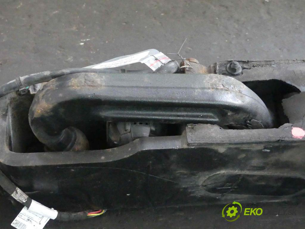 Audi Q7 2005-2015 4,2.0 tdi 326KM automatic 240 kW 4134 cm3 5- oko tažné 4L0803921H