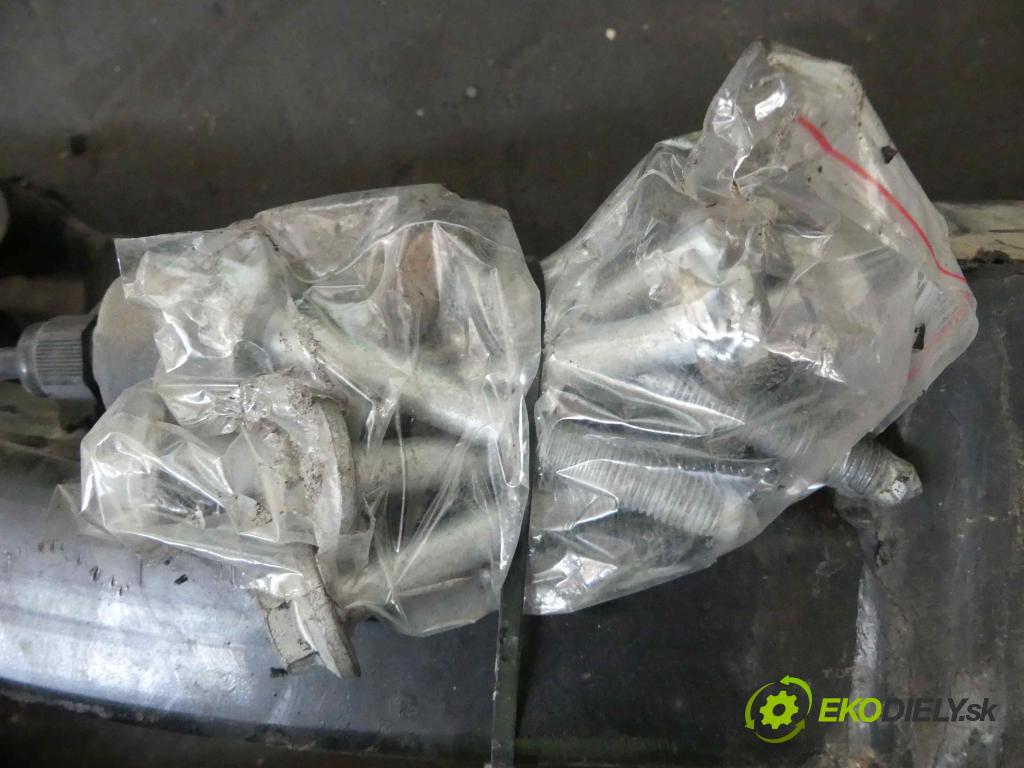 Audi Q7 2005-2015 4,2.0 tdi 326KM automatic 240 kW 4134 cm3 5- oko tažné 4L0803921H