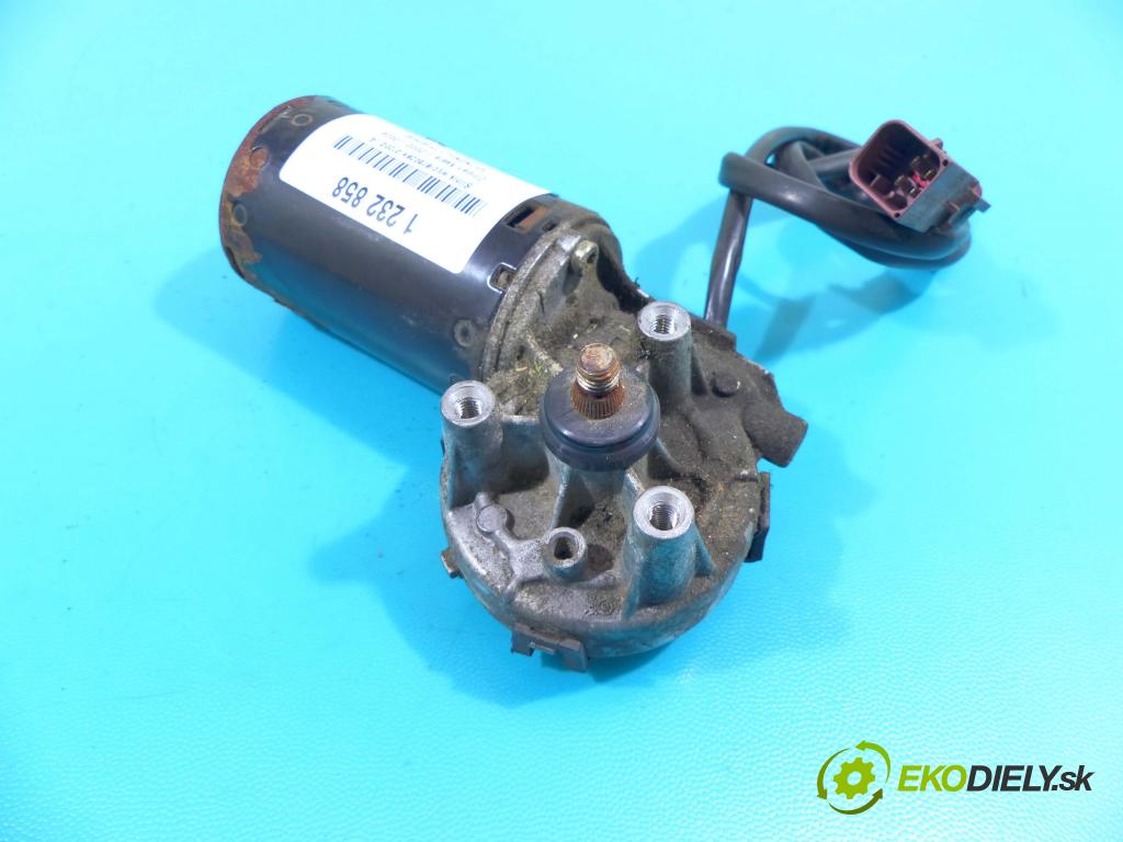 Citroen Xsara II 2000-2004 1.6 16v 109 HP manual 80 kW 1587 cm3 5- motor stieračov predné 300241374