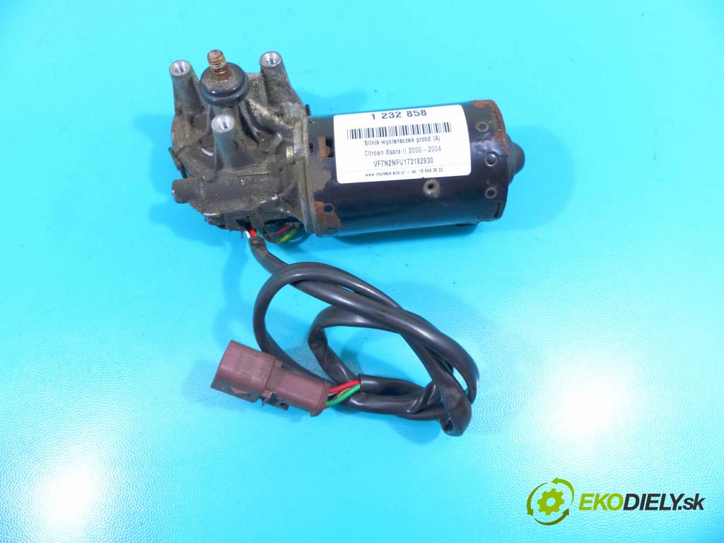 Citroen Xsara II 2000-2004 1.6 16v 109 HP manual 80 kW 1587 cm3 5- motor stieračov predné 300241374
