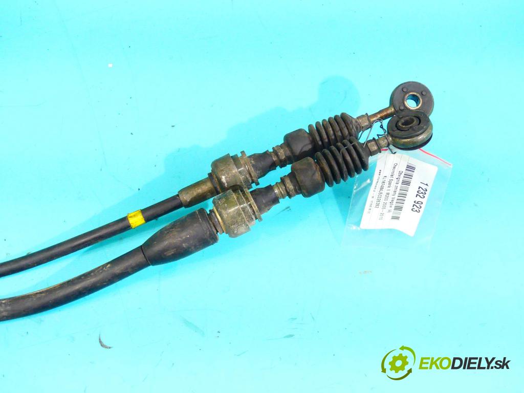 Chevrolet Spark II M200 2005-2010 0.8 52 HP manual 38 kW 796 cm3 5- Páka: Změny: stupeň,rýchlosť  (Rýchlostné páky / kulisy)