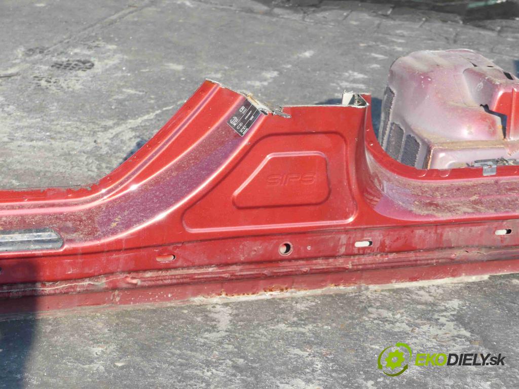 Volvo S60 II 2010-2018 2.0 T 203KM manual 149 kW 1999 cm3 4- práh levý (Ostatní)