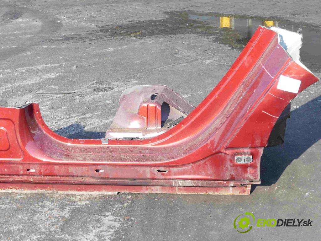 Volvo S60 II 2010-2018 2.0 T 203KM manual 149 kW 1999 cm3 4- práh levý (Ostatní)