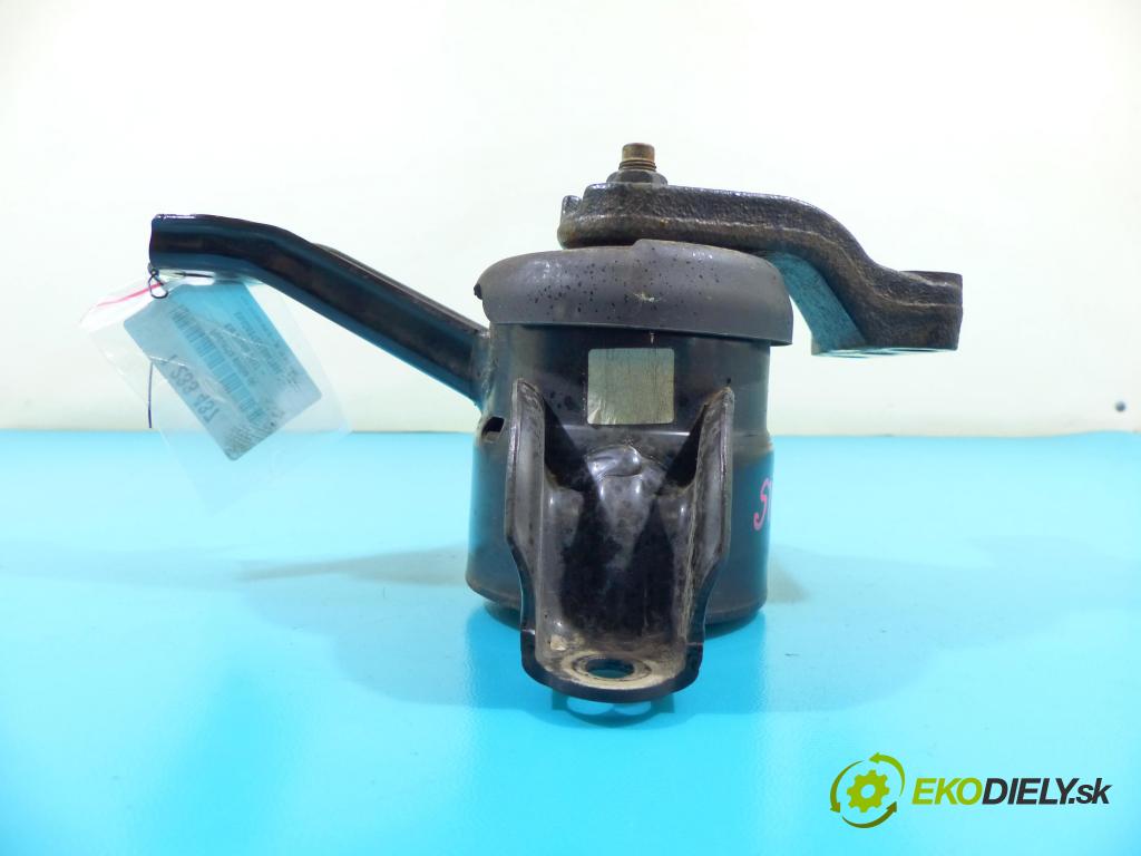 Kia Stonic 2017 - 1.2 16V 84KM manual 61,8 kW 1248 cm3 5- airbag motora  (Držiaky motora)