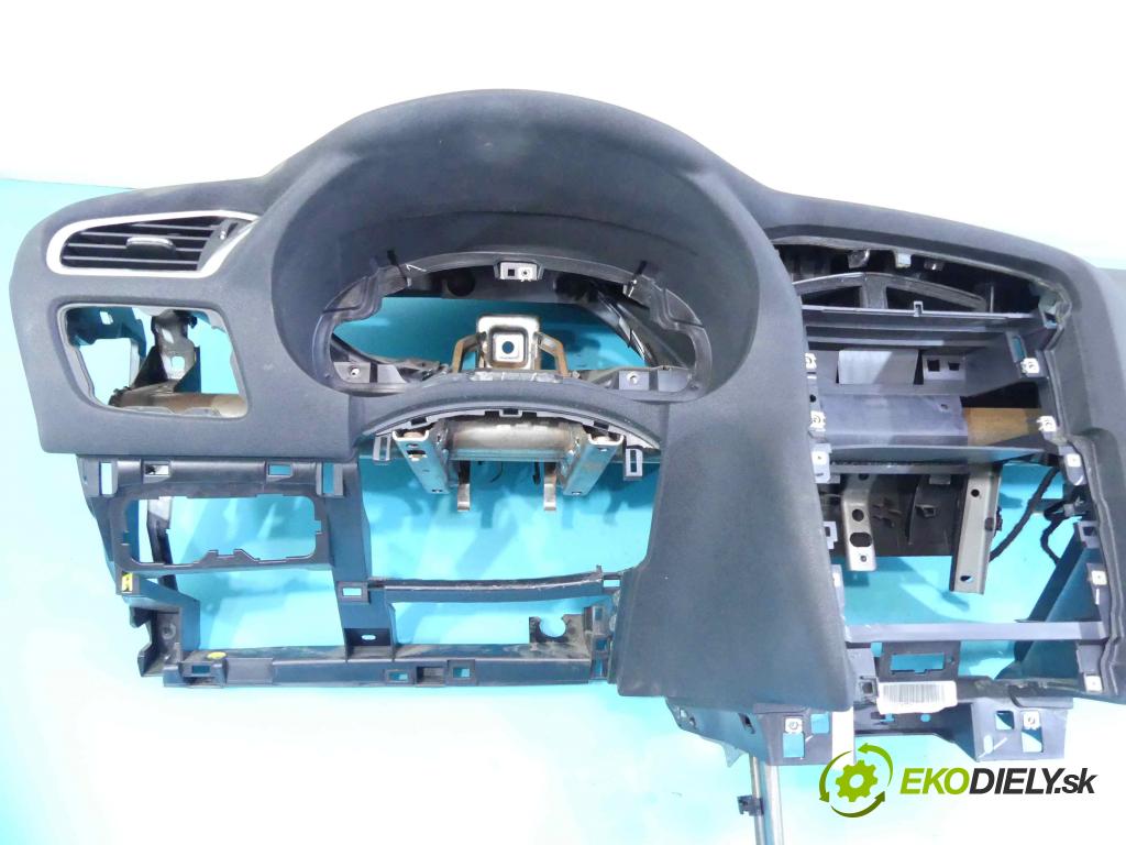 Citroen C4 II 2010-2017 1.6 16v 120 HP manual 88 kW 1598 cm3 5- kokpit,pristrojová doska rozdeľovacia