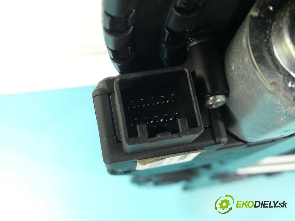 Infiniti FX II 2008-2017 3.0 V6 238hp automatic 175 kW 2991 cm3 5- Střešní okno:  (Okna karoserie)