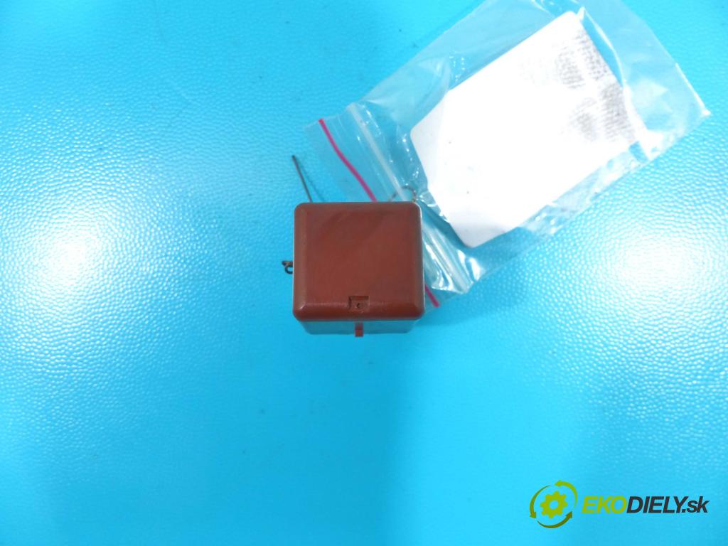 Toyota Avensis II T25 2003-2008 2.0 D4D 116 HP manual 85 kW 1995 cm3 5- Relé: 90987-02016 (Relé)