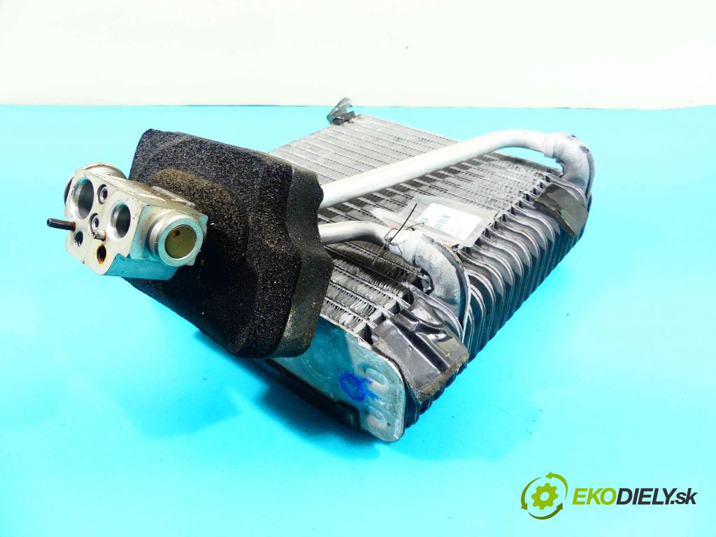 Audi Q7 2005-2015 4,2.0 tdi 326KM automatic 240 kW 4134 cm3 5- radiator 7H1820101C (Radiátory kúrenia)