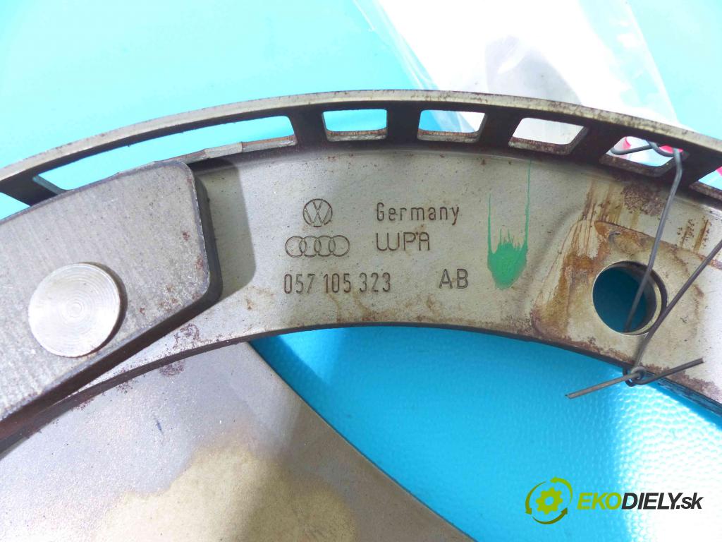 Audi Q7 2005-2015 4,2.0 tdi 326KM automatic 240 kW 4134 cm3 5- koleso hojdačka: 057105323AB (Zotrvačníky)
