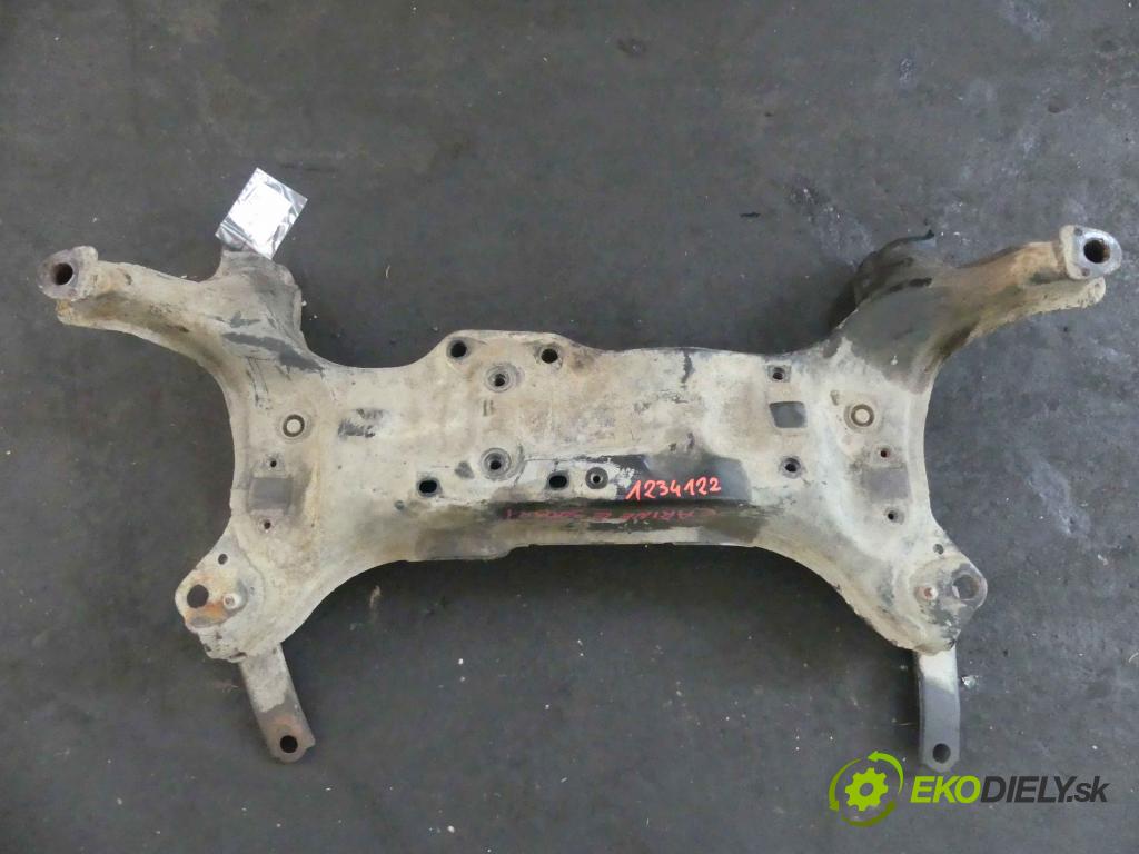 Toyota Carina E 1992-1998 1.6 16v 99 hp manual 73 kW 1587 cm3 5- výztuha motoru 