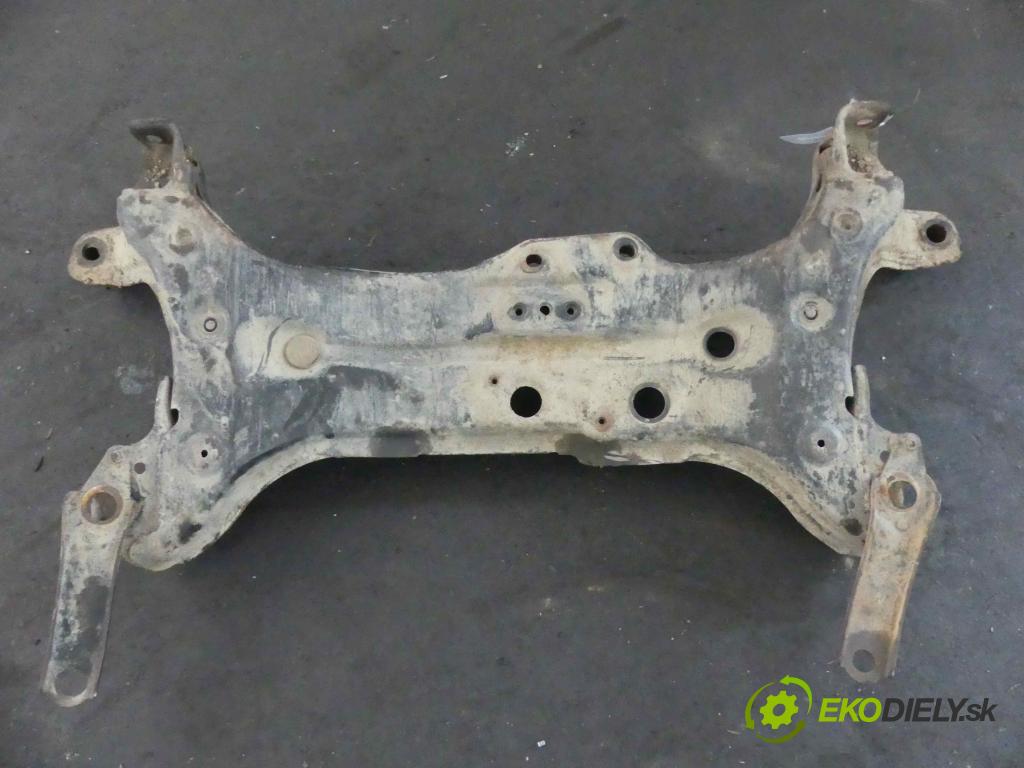 Toyota Carina E 1992-1998 1.6 16v 99 hp manual 73 kW 1587 cm3 5- výztuha motoru