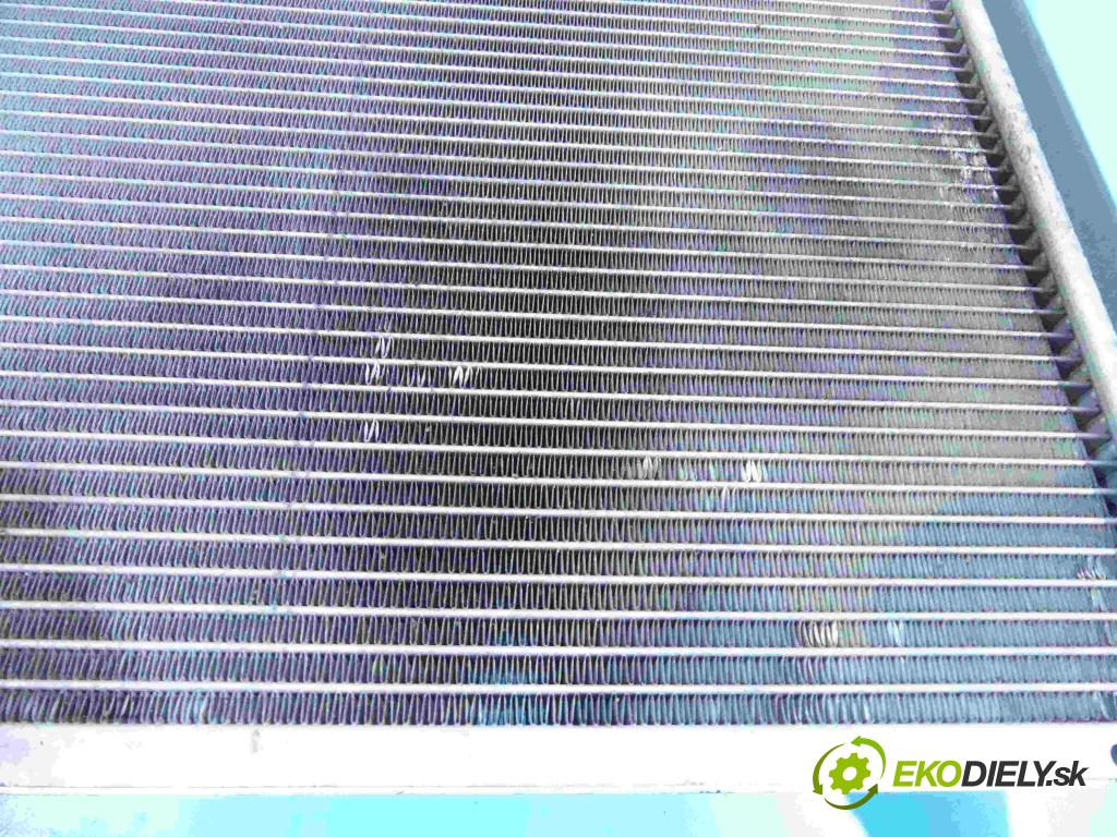 Chrysler Pacifica 3.5 V6 253KM automatic 186 kW 3518 cm3 5- chladič  (Chladiče)