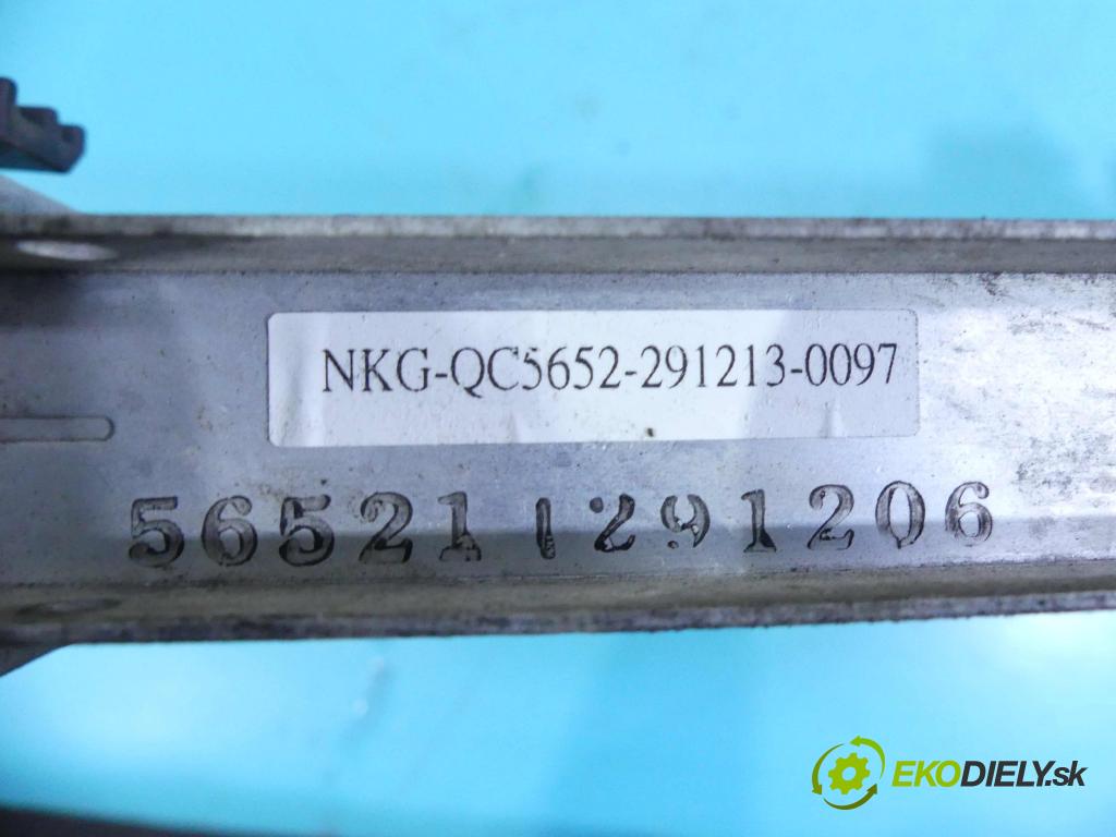 Chrysler Pacifica 3.5 V6 253KM automatic 186 kW 3518 cm3 5- chladič  (Chladiče)