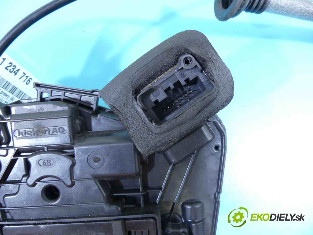 Skoda Octavia III 2013- 1.6 tdi 105 hp manual 77 kW 1598 cm3 5- zámek zadní pravý 5E0839016A