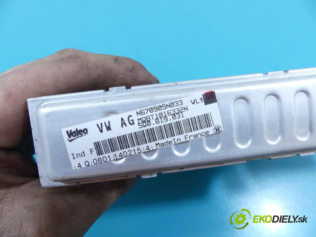 Skoda Octavia III 2013- 1.6 tdi 105 HP manual 77 kW 1598 cm3 5- radiator 5Q0819031 (Radiátory kúrenia)