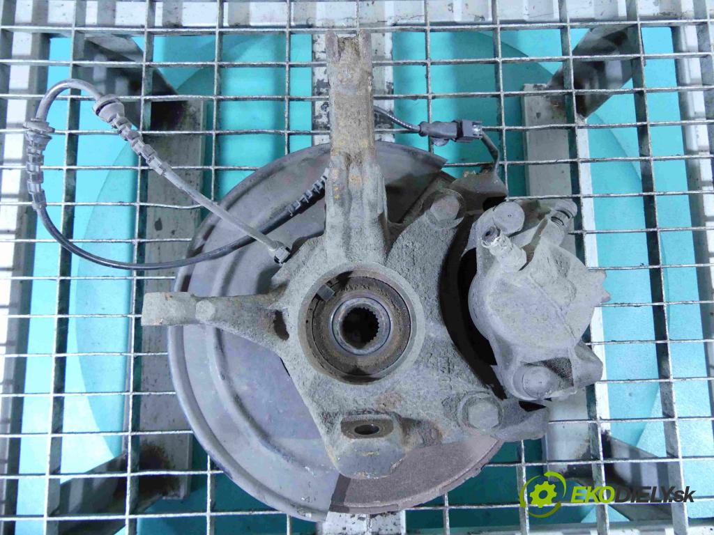 Dacia Duster I 2010-2018 1.6 16v 105 HP manual 77 kW 1598 cm3 5- náboj ľavé  (Náboje)